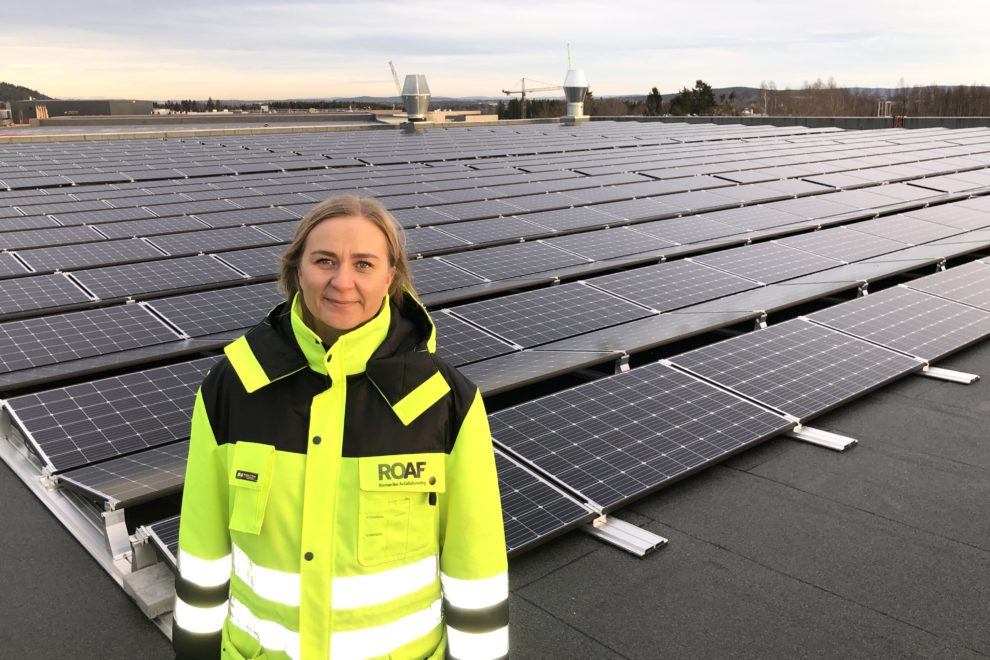 Ingrid Salmi på solcelletak