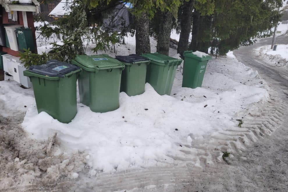 Nedsnødde beholdere