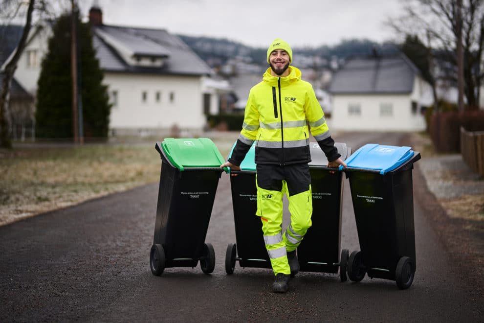 Renovatør med fire beholdere